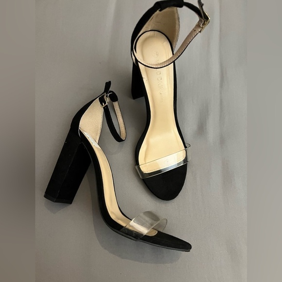 Wild Diva Shoes - Wild Diva Faux Suede Black Sandals Heels 7.5